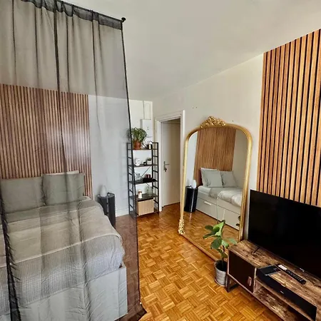 Joli Parisien * パリ