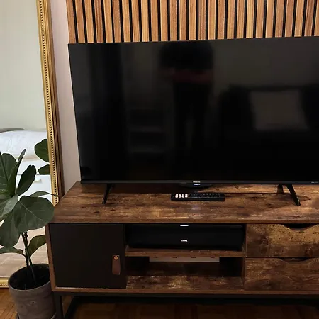 アパート Joli Parisien