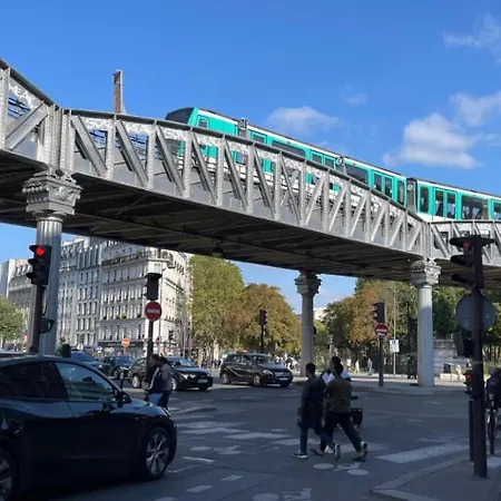 Joli Parisien Апартаменты Париж